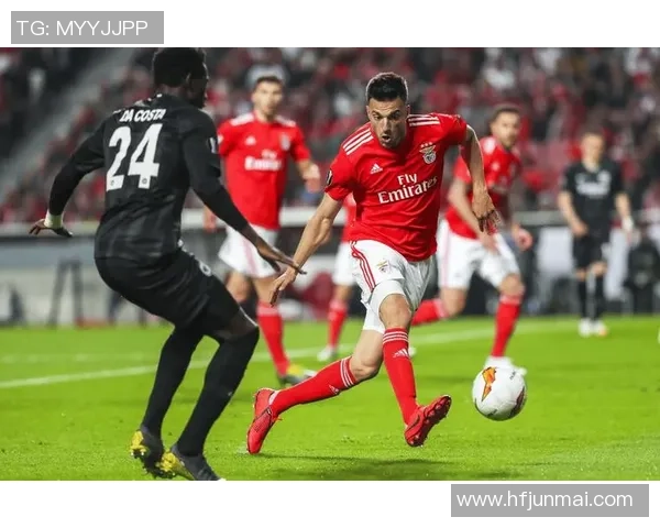 西甲精彩对决本菲卡逆转那不勒斯六球狂欢引爆全场激情时刻