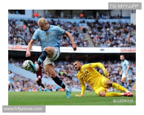 英超焦点战：多特蒙德与曼联激战成平红牌事件引发全场热议