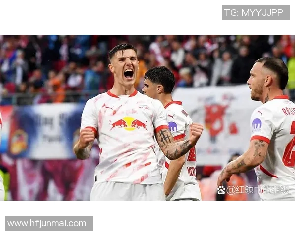 欧冠激战:莱比锡与曼联战成平局逆转瞬间点燃全场激情